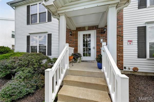 618 Homerun DR, O'fallon, MO 63366