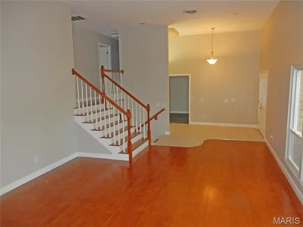 18 Belleau Lake CT, O'fallon, MO 63366