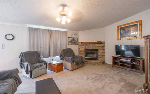 425 County Road 6400, Salem, MO 65560