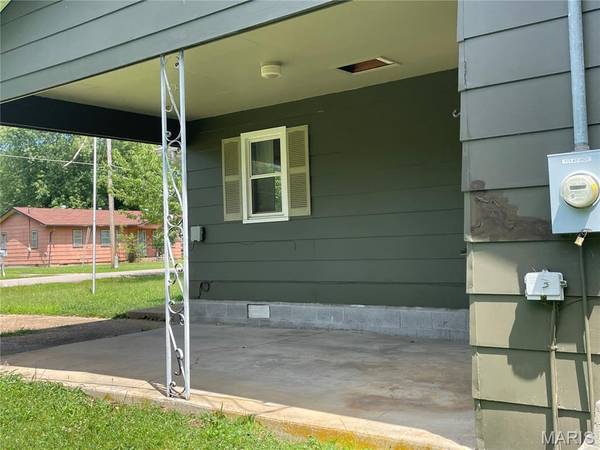 505 Bud AVE, Piedmont, MO 63957