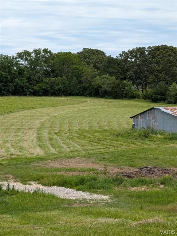 540 Hwy O, Cuba, MO 65453