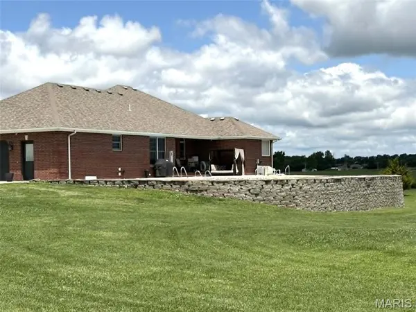 21880 Highway B, Lebanon, MO 65536