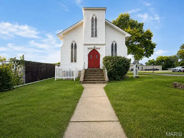212 Main ST, Fenton, MO 63026