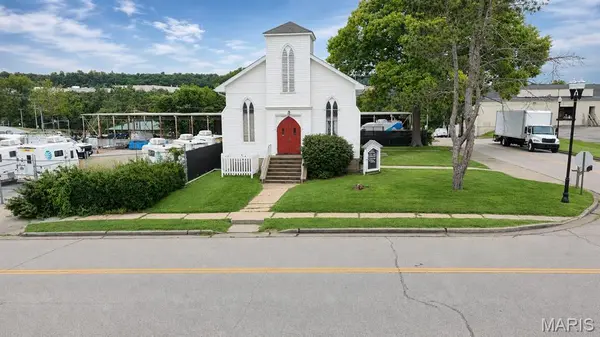 212 Main ST, Fenton, MO 63026