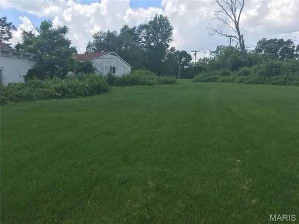 1301 S Florissant RD, St Louis, MO 63121