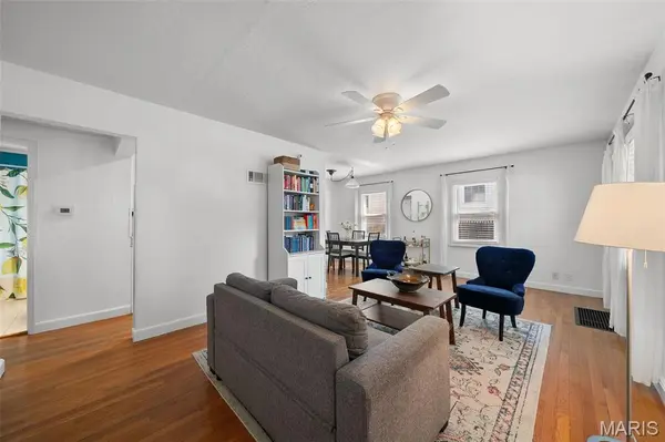 837 Greeley AVE, Webster Groves, MO 63119