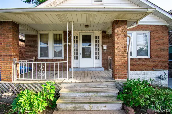 6912 ROBBINS AVE, Pagedale, MO 63133