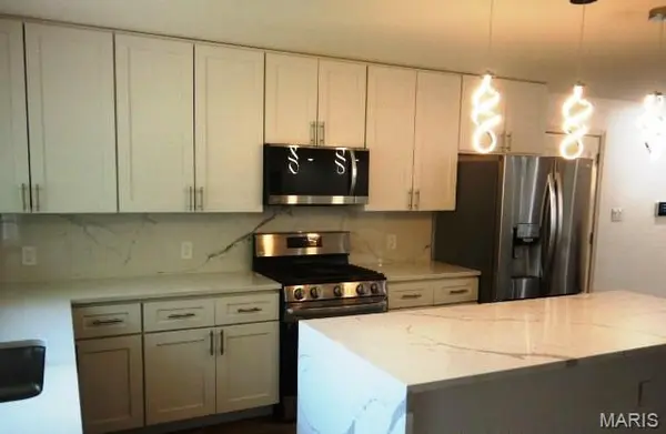 11720 Sheffield DR, Florissant, MO 63033