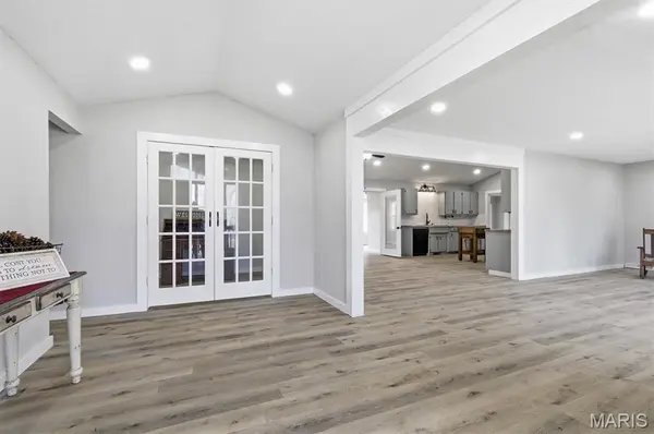 908 M- 10th ST, Mountain Grove, MO 65711