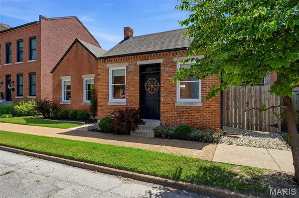 3316 Lemp AVE, St Louis, MO 63118
