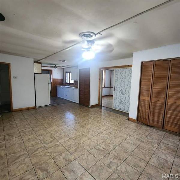 8434 Lake DR, Cedar Hill, MO 63016