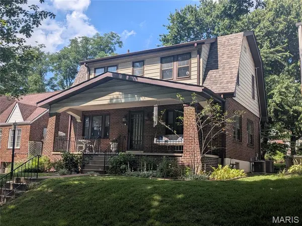 3073 Andover DR, St Louis, MO 63121