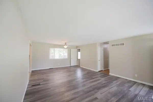2175 Collier DR, Florissant, MO 63031