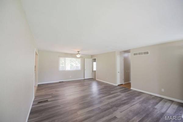 2175 Collier DR, Florissant, MO 63031