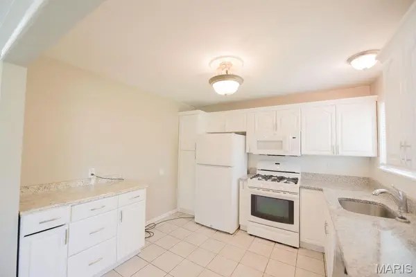 2175 Collier DR, Florissant, MO 63031