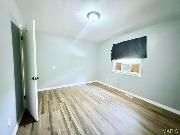304 Ozark ST, Houston, MO 65483