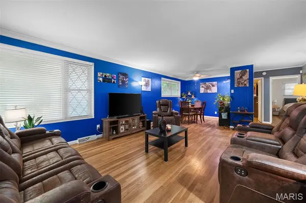 2353 Berwyn DR, Moline Acres, MO 63136