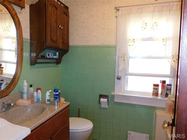 412 S Virginia AVE, Belleville, IL 62220