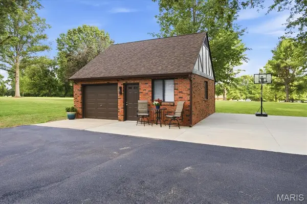 10 Brighton PL, Shiloh, IL 62221