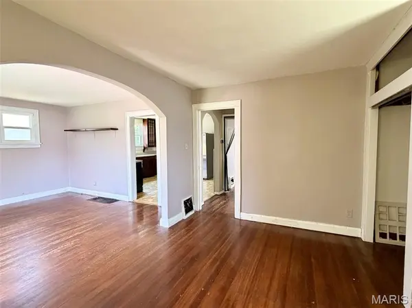 8 Lindner LN, Union, MO 63084