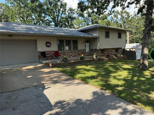 25 Kirthwood DR, Waynesville, MO 65583
