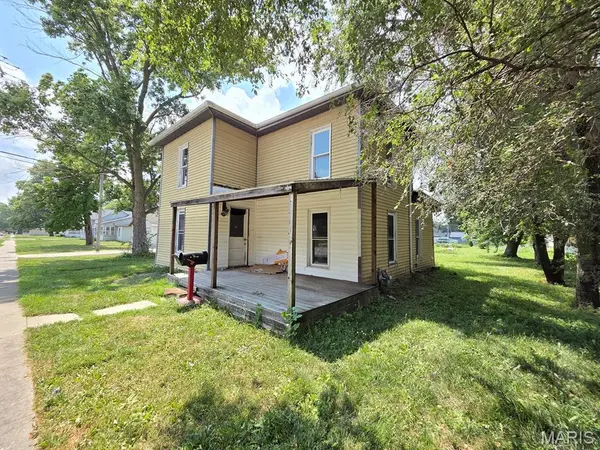 256 N Jefferson ST, Kahoka, MO 63445