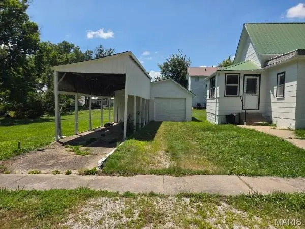 113 E Cleveland ST, Monroe City, MO 63456