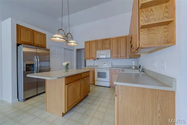 340 McIntyre CT, Wentzville, MO 63385