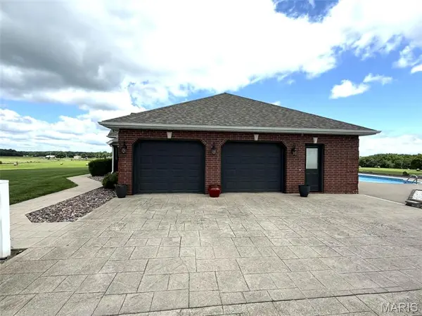 21880 Highway B 2, Lebanon, MO 65536