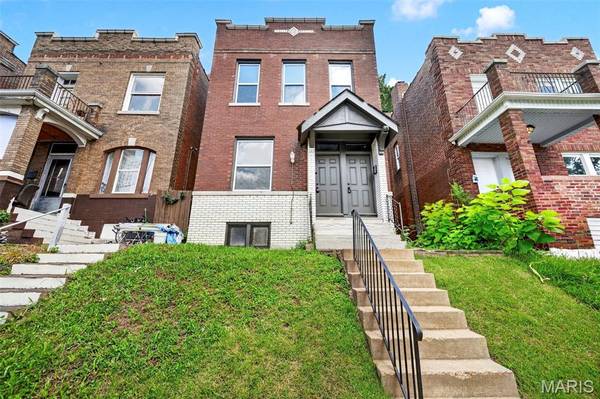 3234 Michigan AVE, St Louis, MO 63118