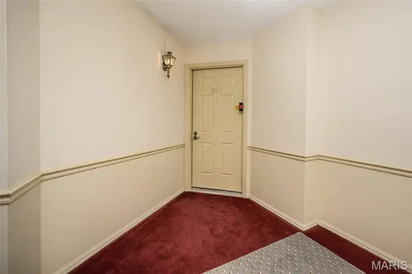 12929 Portulaca DR #211, St Louis, MO 63146