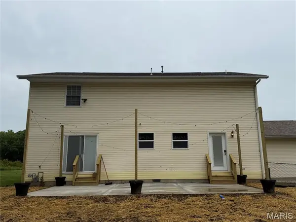 4992 Cross RD, Salem, IL 62881