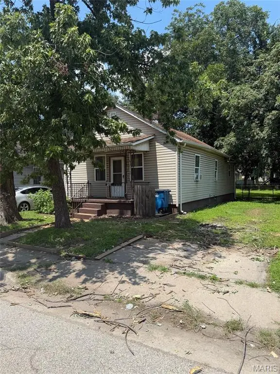 2511 E 23rd ST, Granite City, IL 62040