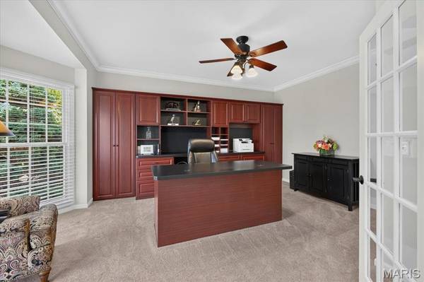14814 Straub Hill LN, Chesterfield, MO 63017