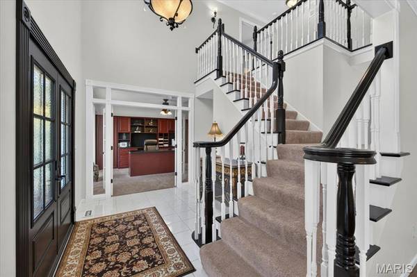 14814 Straub Hill LN, Chesterfield, MO 63017