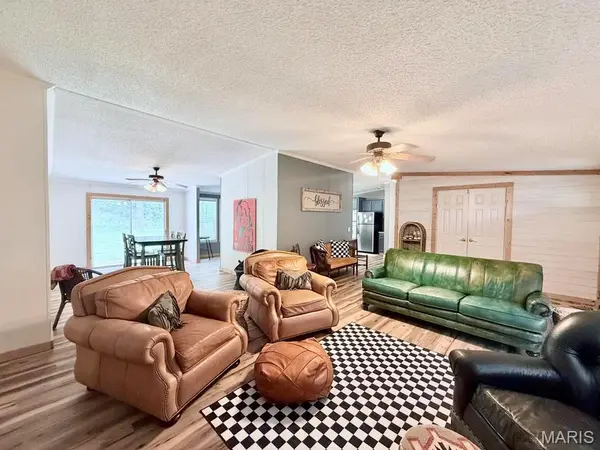 10595 Mill RD, Bucyrus, MO 65444