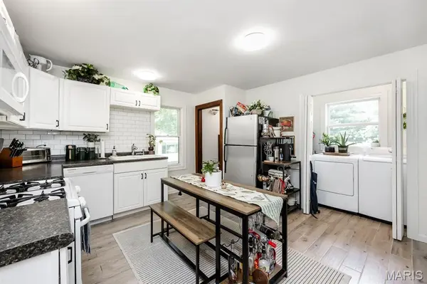 4 Linda Vista DR, Belleville, IL 62221
