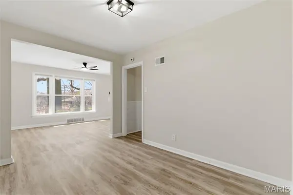 1083 Jennings Station RD, St Louis, MO 63137