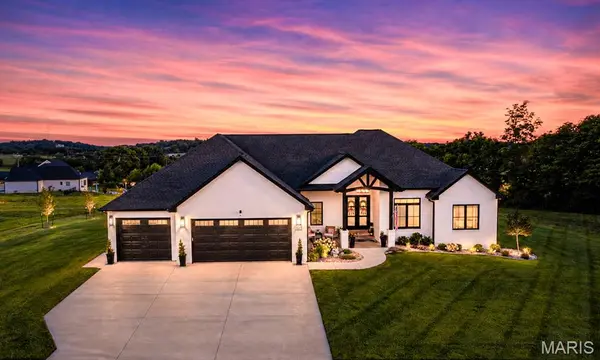 1015 Rose Bowl DR,  Cape Girardeau,  MO 63701