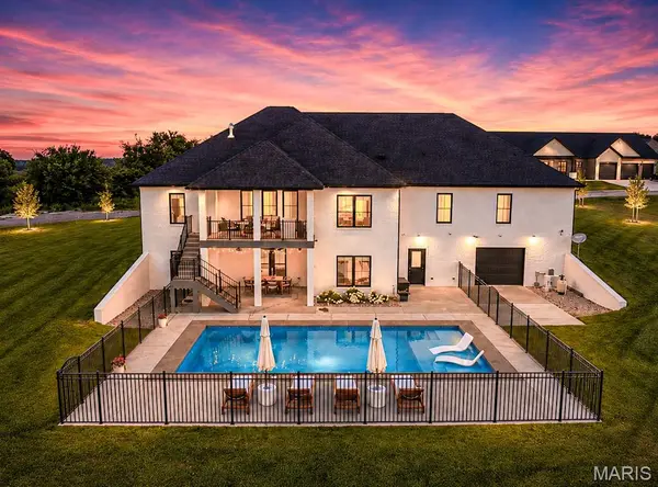 1015 Rose Bowl DR, Cape Girardeau, MO 63701