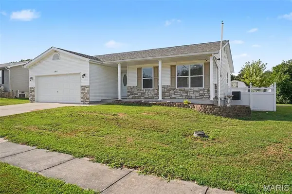 6017 Cross Pointe DR, Cedar Hill, MO 63016