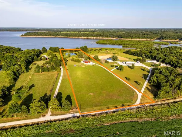 18900 Monroe Road 451, Paris, MO 65275