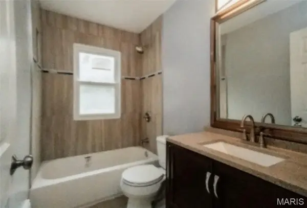 295 Derhake, Florissant, MO 63031