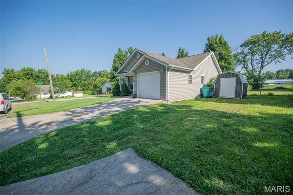 401 E Fifth, Belle, MO 65013