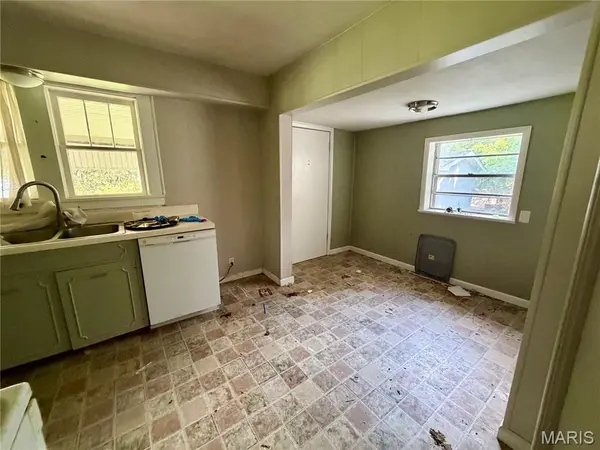 1514 Seifert DR, Poplar Bluff, MO 63901