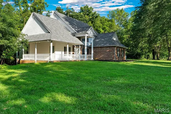 8026 Goshen Road, Edwardsville, IL 62025