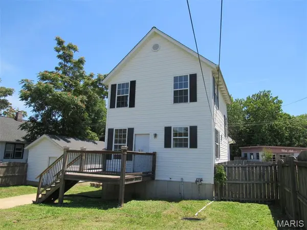 2801 Calvert AVE, Overland, MO 63114