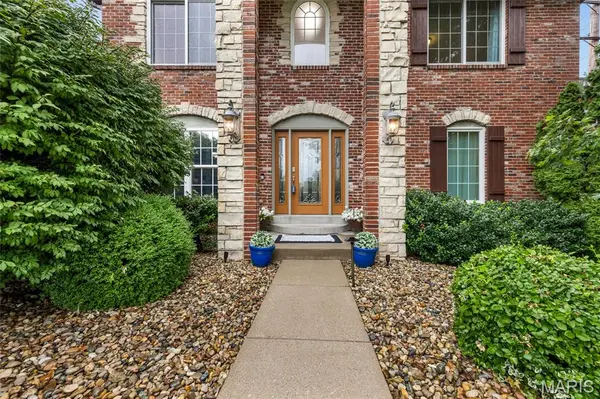 100 Sunnybrooke Estates CT, Dardenne Prairie, MO 63368