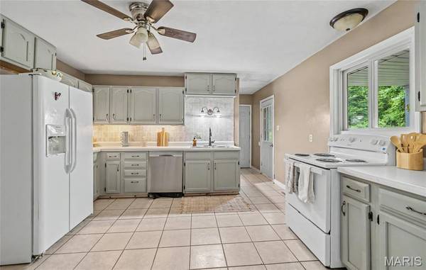 12 Laird AVE, Rolla, MO 65401