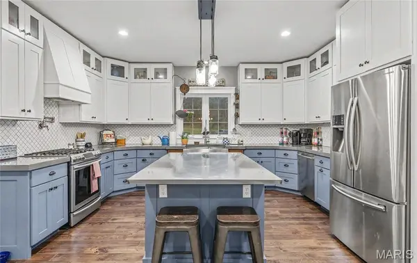 17545 State Route H, St James, MO 65559